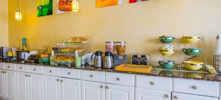 品质酒店东部(Quality Inn Evansville Eastland Area)图片