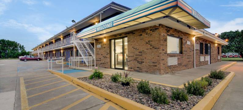 萨莱纳6号汽车旅馆(Motel 6 Salina, KS)图片