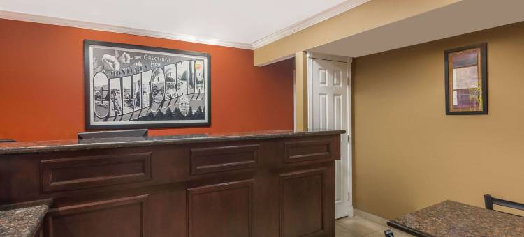 蒙特里速8酒店(Super 8 by Wyndham Monterey)图片