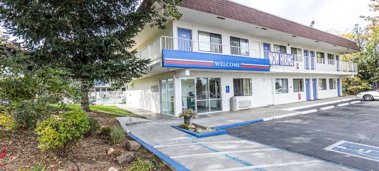 6号伊里卡汽车旅馆(Motel 6 Yreka, CA)图片