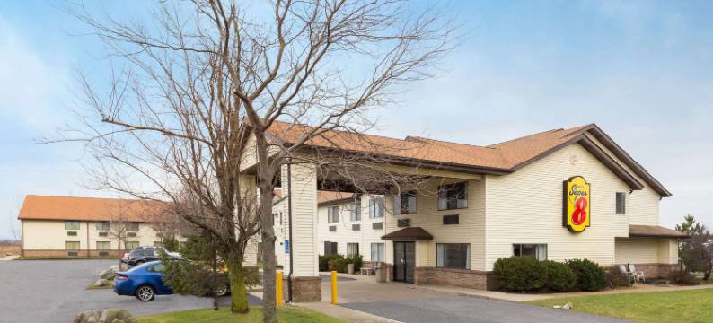 希伯伦洛厄尔地区速8酒店(Super 8 by Wyndham Hebron Lowell Area)图片