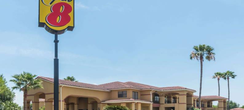 韦斯拉科速8酒店(Super 8 by Wyndham Weslaco)图片