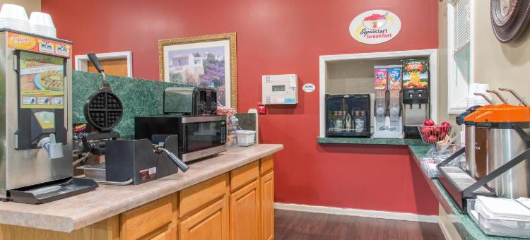 蒙蒂塞洛速8酒店(Super 8 by Wyndham Monticello)图片