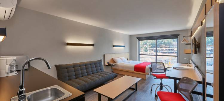 城市快捷酒店由万豪墨西哥城南环路特拉尔潘提供(City Express Plus by Marriott Ciudad de México Periférico Sur Tlalpan)图片