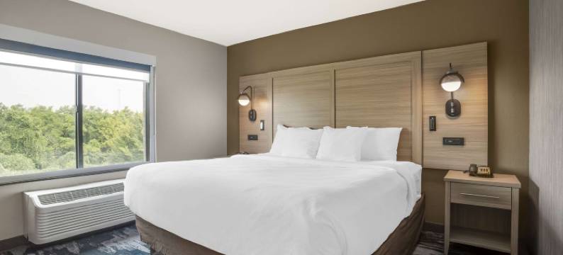 西门购物中心舒适套房酒店(Comfort Suites at WestGate Mall)图片