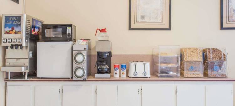 林恩海文维吉尼亚海滩骑士酒店(Knights Inn Virginia Beach at Lynnhaven Pkwy)图片