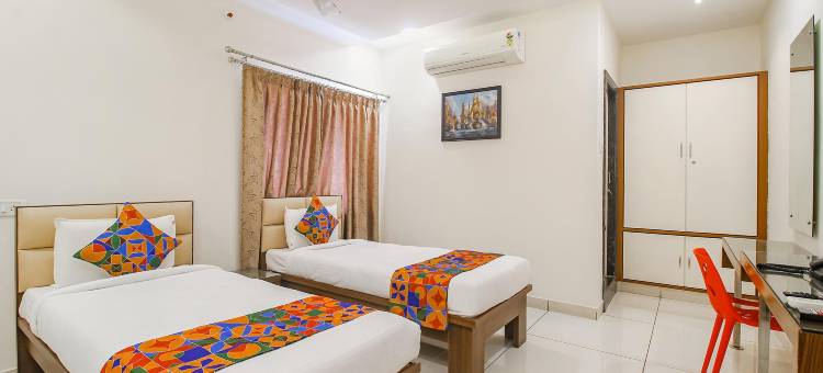 Treebo Virat Residency, US Consulate图片