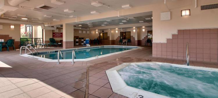 博林格林德鲁里套房酒店(Drury Inn & Suites Bowling Green)图片