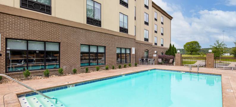 智选假日套房酒店克利夫兰西北 by IHG(Holiday Inn Express & Suites Cleveland Northwest by IHG)图片