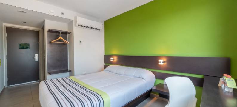 托卢卡工业区城市万豪城市快捷青年酒店(City Express Junior by Marriott Toluca Zona Industrial)图片