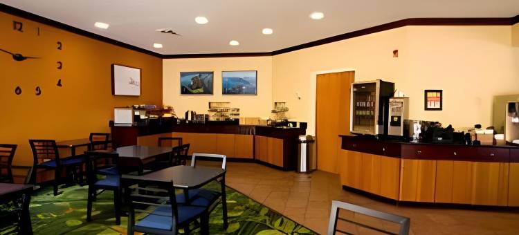 特拉弗斯城Spark酒店(Spark by Hilton Traverse City)图片