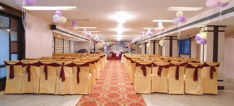 Fabhotel拉吉住宅二号酒店(Fabhotel Raj Residency II)图片