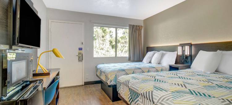 佛罗里达威尼斯 6 号汽车旅馆(Motel 6 Venice, FL)图片