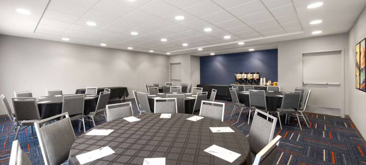 道格拉斯欢朋套房酒店(Hampton Inn & Suites Douglas)图片