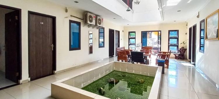 D Cost 19 Syariah Mitra RedDoorz图片