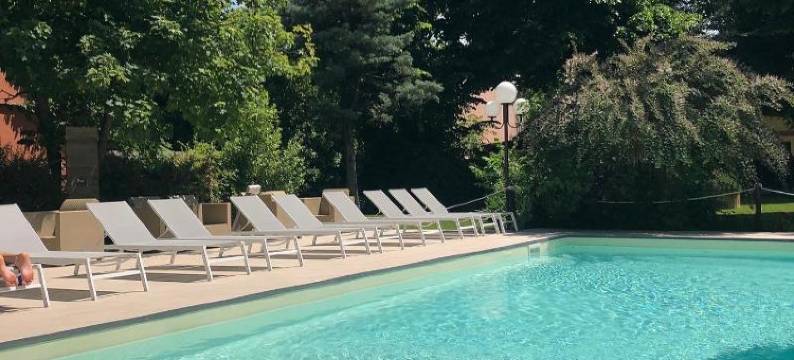 米兰诺酒店泳池和花园(Hotel Milano Pool & Garden)图片