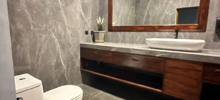 位于瓦讷赫朗的2卧室别墅-3000平方米|带4个独立浴室(Lil ubud cileungsi with jacuzzi)图片