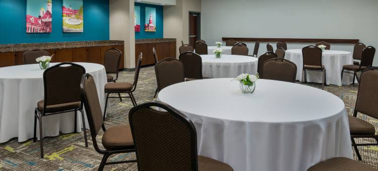 欢朋酒店加温斯顿撒勒姆/大学区(Hampton Inn & Suites Winston-Salem/University Area)图片