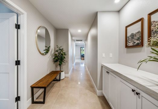 Beautiful Condo with Mountain & Sunset Views! Access to Tennis Courts & Pools! Hotel Overview