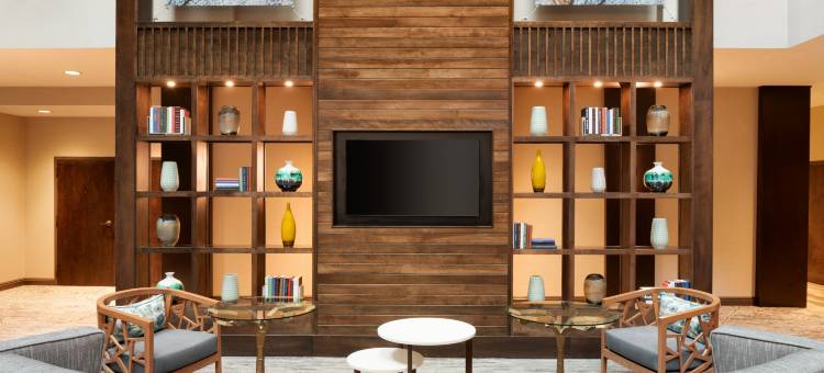 希尔顿亚特兰大阿尔普哈雷塔使馆套房酒店(Embassy Suites by Hilton Atlanta Alpharetta)图片