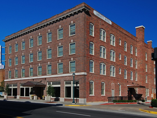 自由酒店-阿桑德连锁酒店成员