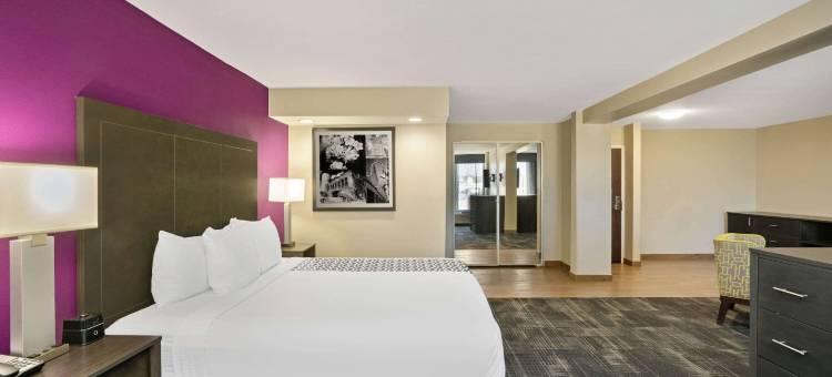 哥伦布拉昆塔温德姆套房酒店(La Quinta Inn & Suites by Wyndham Columbus MS)图片