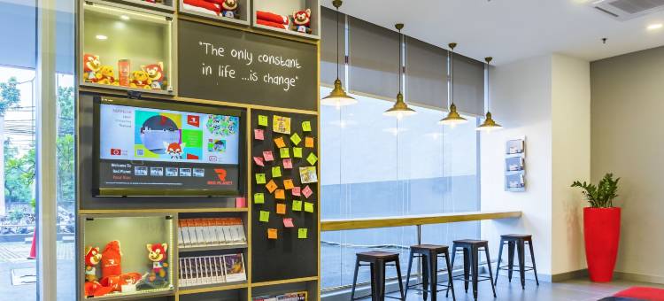 巴刹巴鲁莫诺洛酒店(Monoloog Hotel Pasar Baru)图片