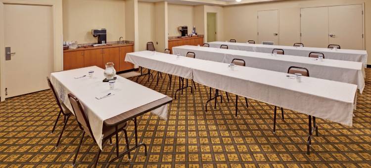 Candlewood Suites 奥马哈机场(Candlewood Suites Omaha Airport)图片