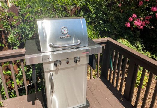 Charming Home with Capitol Views and Outdoor Dining - Elegant EscapeHotel Overview