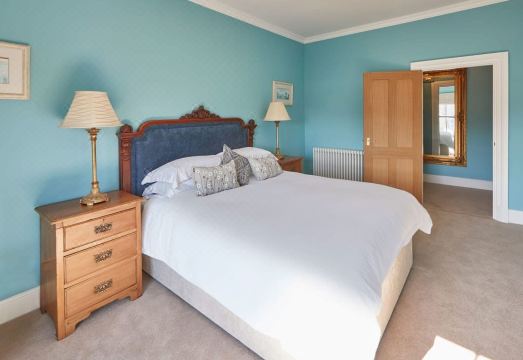 Host Stay Turnstone Hotel Overview