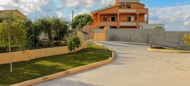 萨萨里马尔瓦西奥别墅泳池和按摩浴缸房(Villa Malvasio Pool and Jacuzzi Room Sassari)图片