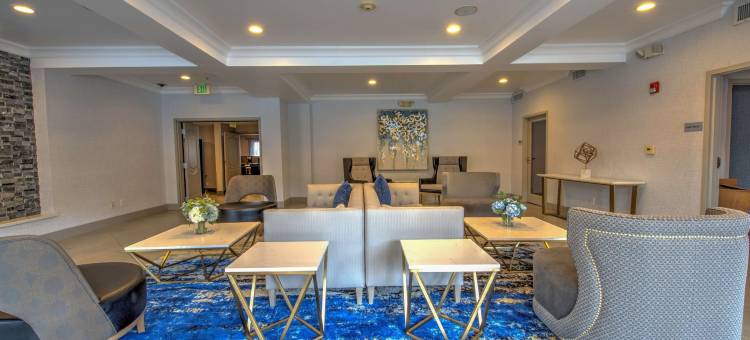 媒体中心贝斯特韦斯特优质套房酒店(Best Western Plus Media Center Inn  Suites)图片