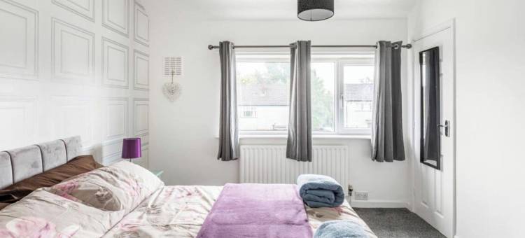 来布莱克本迷人的5居室房子里放松身心(3 Bed House - Sleeps 5 - Parking - Garden - Wifi)图片