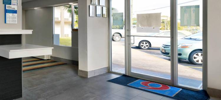 麦克多纳夫苏格兰旅馆(Motel 6 McDonough, GA)图片