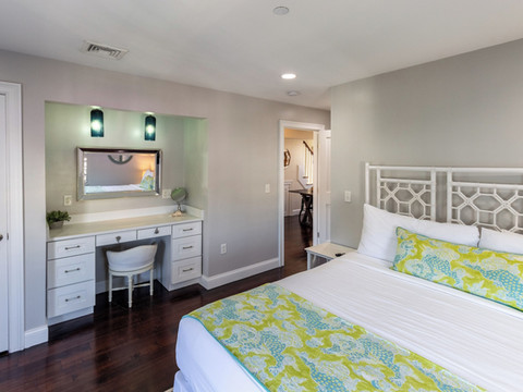 泰晤士街 617 号纽波特旅馆