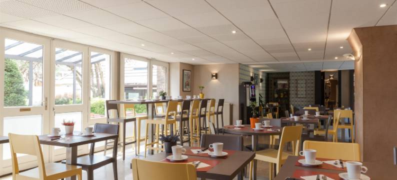 原创城市布尔冈德城堡酒店(The Originals City Hôtel Castel Burgond Dijon Ouest)图片