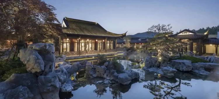 花筑·桃花源温泉合院图片