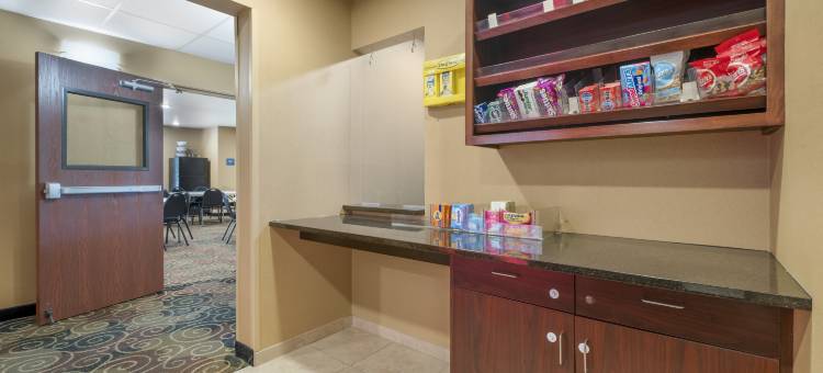 查尔斯顿红屋顶酒店(Red Roof Inn Charlestown)图片