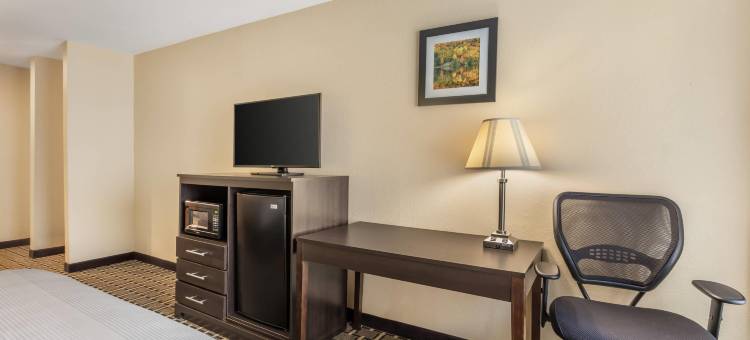 西艾西维尔凯艺酒店(Quality Inn West of Asheville)图片