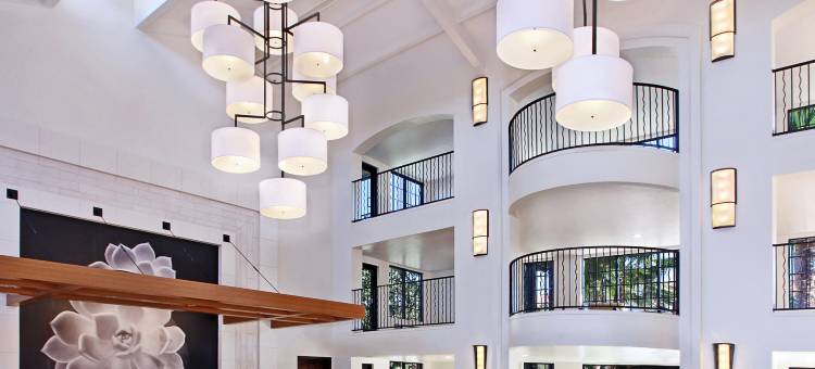 棕榈沙漠希尔顿安泊套房酒店(Embassy Suites by Hilton Palm Desert)图片