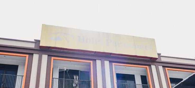 红多兹Plus酒店-近苏丹哈桑丁机场(RedDoorz Plus Near Sultan Hasanuddin Airport)图片