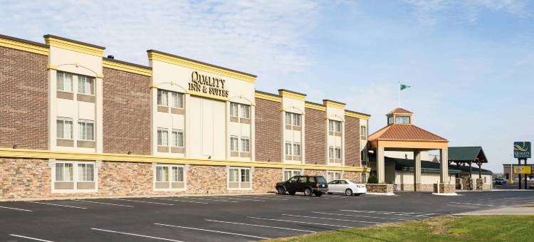 埃姆斯会议中心近 ISU 校园凯艺套房酒店(Quality Inn & Suites Ames Conference Center Near Isu Campus)图片