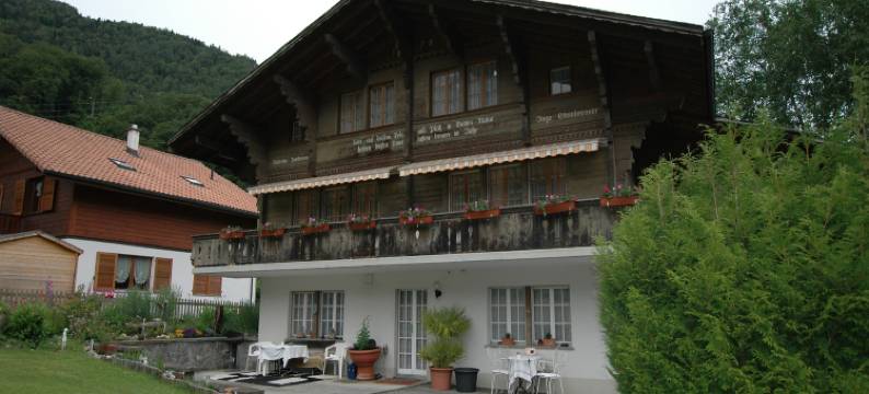 Chalet in Wilderswil with Jungfrau Views图片