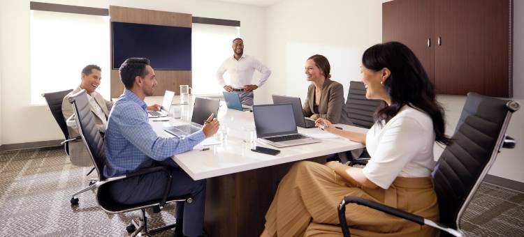 IHG奥卡拉Staybridge Suites近马术水上运动中心(Staybridge Suites Ocala-Near Equestrian-Aquatics by IHG)图片