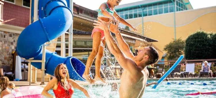 河畔的灰石旅馆(Greystone Lodge on the River)图片