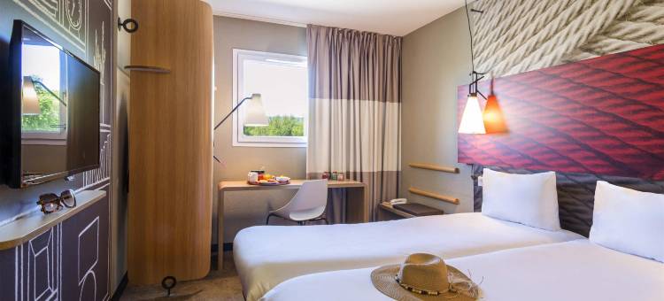 马诺斯克卡达拉舍宜必思酒店(Ibis Manosque Cadarache)图片