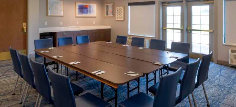 智选假日套房酒店堡阿特金森(Holiday Inn Express & Suites FORT ATKINSON by IHG)图片