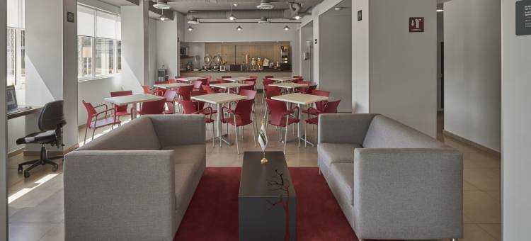 梅尼达阿塔布里萨万豪城市快捷青年酒店(City Express Junior by Marriott Merida Altabrisa)图片