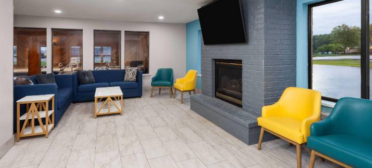 鹰河戴斯酒店(Days Inn by Wyndham Eagle River)图片