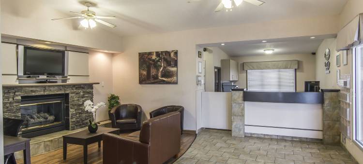 伊克诺套房旅馆(Econo Lodge Inn & Suites)图片